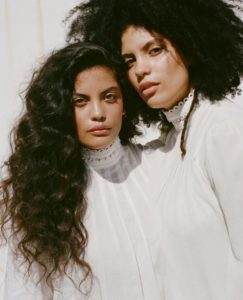 kinfolk_web2017_ibeyi_05-09-2017-828x1024