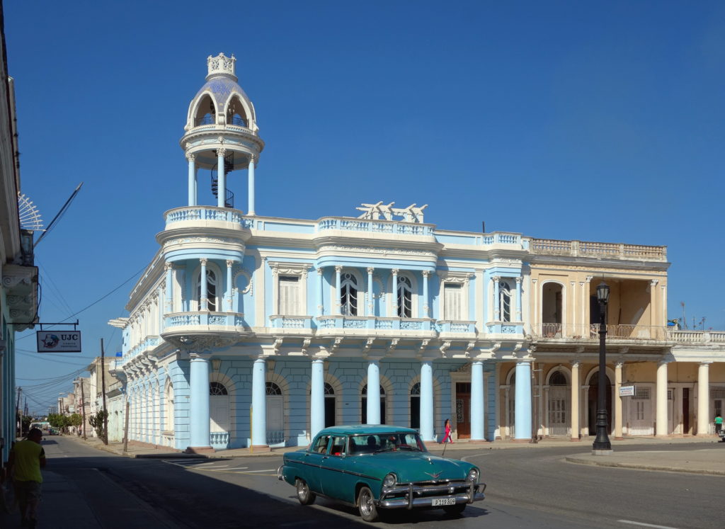 Cienfuegos_palacio_ferrer_2