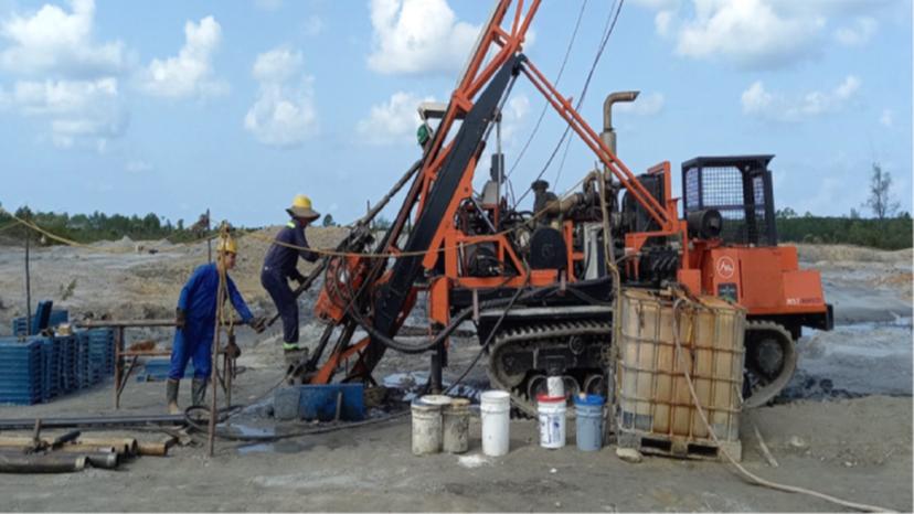 Perforación en el proyecto de oro y plata La Demajagua de Antilles Gold en Cuba 