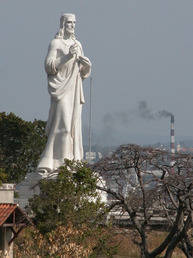 El_cristo_de_la_habana_emilito_-_panoramio