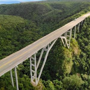 puente-bacunayagua-bridge