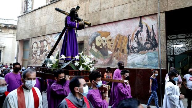 Viacrucis-Viernes-Santo-Habana-abril_CYMIMA20220416_0006_13