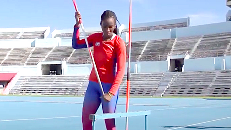 Yiselena Ballar obtuvo la medalla de plata en los I Juegos Panamericano Junior de Cali-Valle 2021. (Captura) 