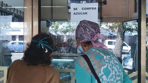 Un negocio privado compra el azúcar a los clientes para hacer sus chocolates. (14ymedio)